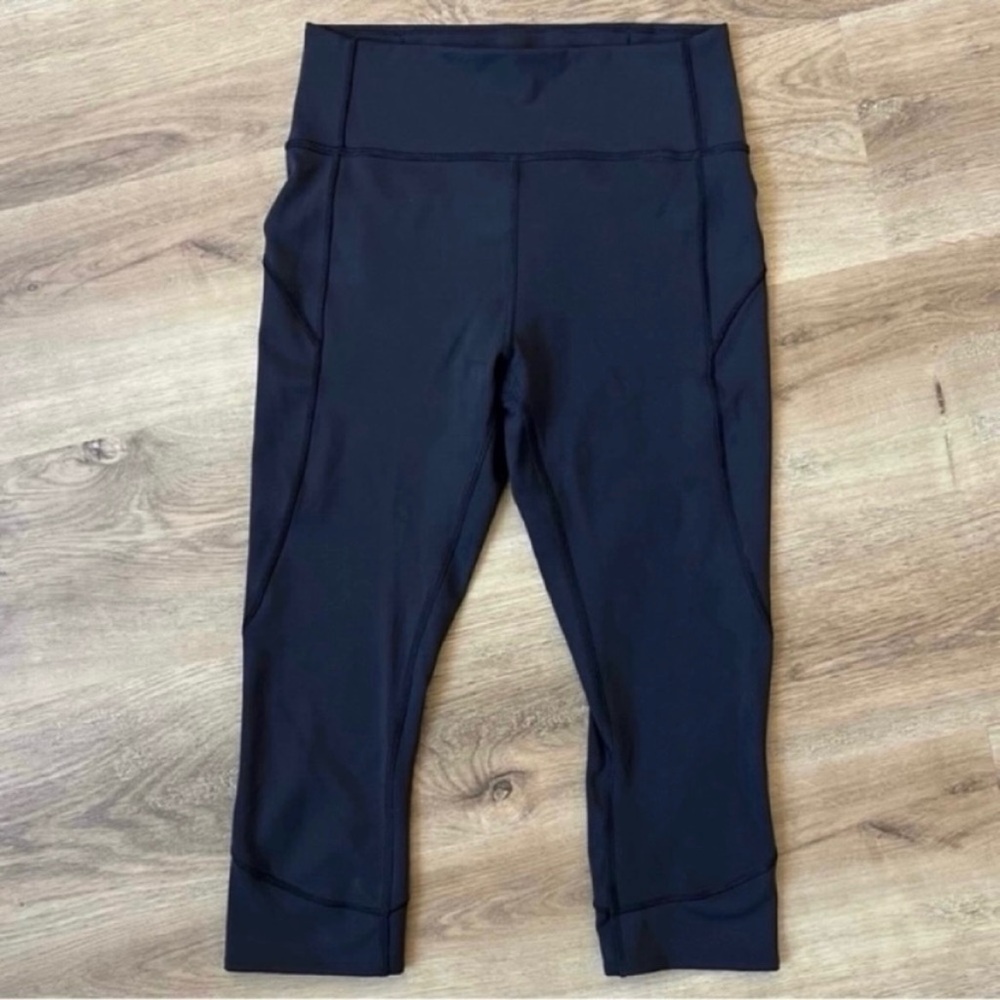 Lululemon In Movement Crop - Picture 2 of 8